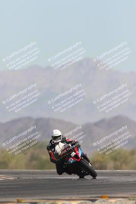 media/Oct-26-2025-Race Pace (Sun) [[c1447ca738]]/Non Verified (1st 20 Minutes of every Hour)/4-Turn 14 (1110am)/